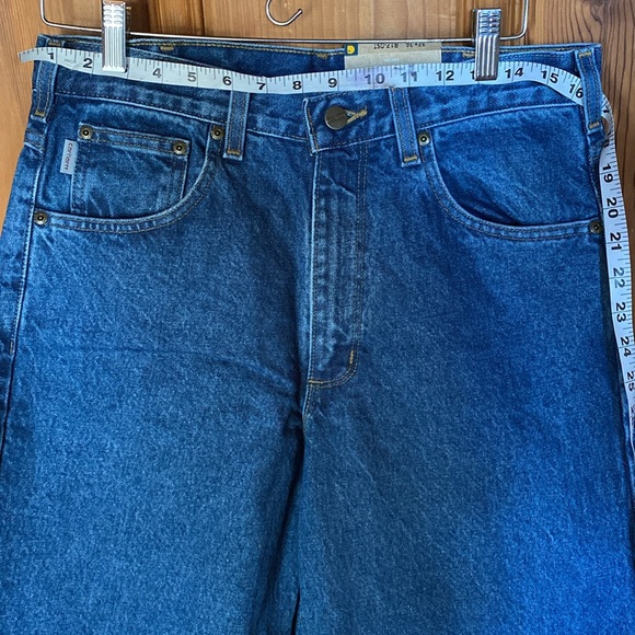 32x36 Carhartt relaxed fit jeans. - Picture 2 of 5